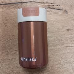 Drinkbeker, como reportado por Pouw Vervoer utilizando o iLost