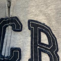 Sweatshirt jacke がiLostで Movie Park Germany によって報告されました