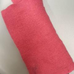 Sjaal // scarf Roze, som rapportert av Vrije Universiteit Brussel (VUB) ved bruk av iLost
