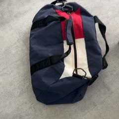 Borsa per il fine settimana, come riportato da Arriva Achterhoek-Rivierenland utilizzando iLost