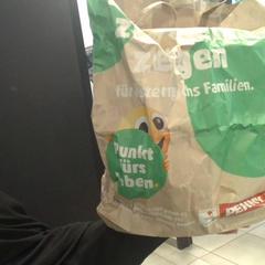 Sack full with clothes-, gemeldet von MEININGER Hotel Vienna Downtown Franz über iLost