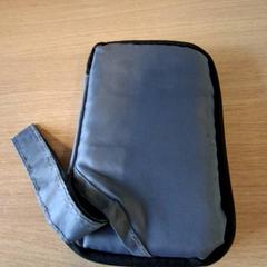 Sac handtasje klein, a été signalé par Keukenhof utilisant iLost