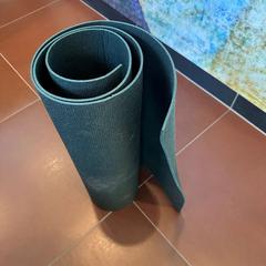 Yoga mat green, gisa salatu by WestCord Hotel Eindhoven iLost erabiliz