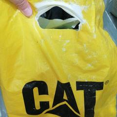 كيس كيس كات اللون اصفر, como reportado por محطة الدمام (الدمام) utilizando o iLost