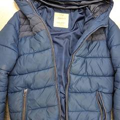 재킷 Blauwe kinderjas, iLost를 사용하여 IKEA Amersfoort에 보고됨