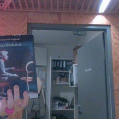 Book sulla tenera pelle, as reported by MEININGER Hotel Innsbruck Zentrum using iLost