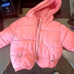 Kinderjas Roze, zoals gemeld door Qbuzz GD Groningen HS met iLost