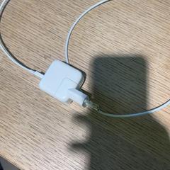 أجهزة الشحن & الكابل kabel، كما تم الإبلاغ عنه بواسطة MEININGER Hotel Berlin East Side Gallary عبر iLost