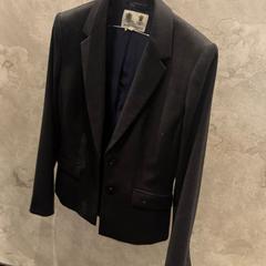 ブレザー がiLostで Van der Valk Hotel Amsterdam-Amstel によって報告されました