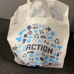 Poltsa, gisa salatu by Pathé Tilburg iLost erabiliz