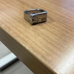 İLost kullanarak Pathé Spuimarkt tarafından bildirildiği gibi Yüzük
