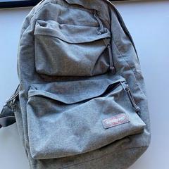 Mochila, ha sido reportado por Regio West-Vlaanderen con iLost