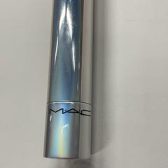 أحمر الشفاه، كما تم الإبلاغ عنه بواسطة IKEA横浜 عبر iLost