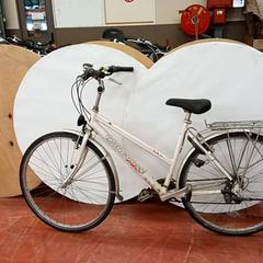 İLost kullanarak Fietsdepot Hasselt tarafından bildirildiği gibi Bisiklet mongoose Witte damesfiets