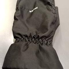 Handschuh Zwart, merk wedze, gemeldet von Qbuzz GD Groningen HS über iLost