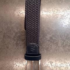 Cinturón, ha sido reportado por Rotterdam The Hague Airport con iLost