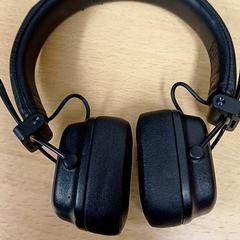 Hoofdtelefoon Zwart, zgłoszono przez Qbuzz GD Groningen Peizerweg przy użyciu iLost