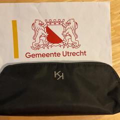 Zwart etui がiLostで Gemeente Utrecht によって報告されました