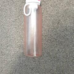 飲用ボトル がiLostで Burgers' Zoo によって報告されました