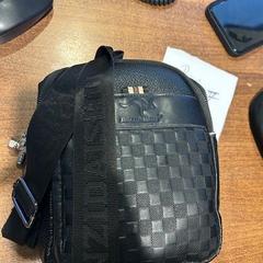 Ledvinka, jak nahlášeno Leonardo Hotel Amsterdam Rembrandtpark pomocí iLost