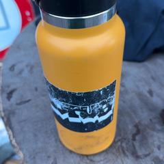 Fľaša na vodu Yellow, ako bolo nahlásené KABUL à GoGo / Teatro pomocou iLost