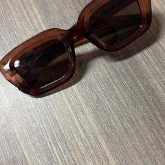 Gafas de sol Bruin, ha sido reportado por Pathé Helmond con iLost