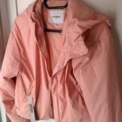 Jakke & Nøkkelsnor Roze, som rapportert av Qbuzz DMG ved bruk av iLost