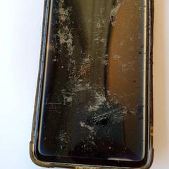 Mobiele telefoon, jak nahlášeno DierenPark Amersfoort pomocí iLost