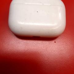Airpods kasua, gisa salatu by UvA REC iLost erabiliz
