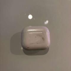 Airpod, amint azt Room Mate Bruno az iLost segítségével jelentette.