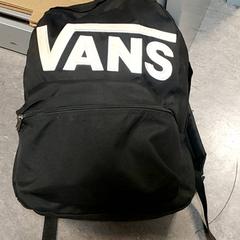 Motxilla Zwart/wit, segons ha informat Regio Oost-Vlaanderen mitjançant iLost