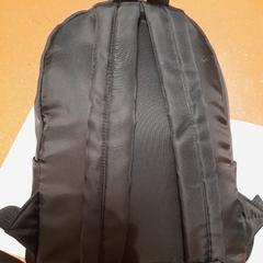 Mochila enfant noir, como reportado por TCL utilizando o iLost