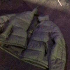 Kurtka, zgłoszono przez De Heeren van Aemstel przy użyciu iLost