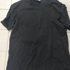 T-shirt، كما تم الإبلاغ عنه بواسطة Inntel Hotels Amsterdam Centre عبر iLost