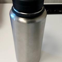 Dricksflaska, rapporterat av Centraal magazijn med iLost