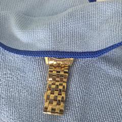 Womens watch color gold, as reported to iLost
