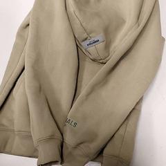 Kleding - Hoodie Licht Kakigroen, como reportado por Centraal magazijn utilizando o iLost