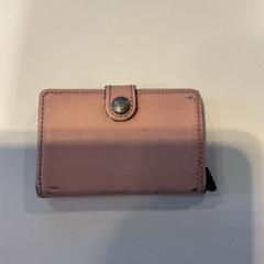 Pasjeshouder Vloten Dissevelt., ako bolo nahlásené Gemeente Amsterdam - Bureau Gevonden Voorwerpen pomocou iLost