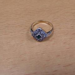 Bague, a été signalé par Inntel Hotels Amsterdam Centre utilisant iLost