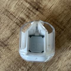 Case voor oortjes, iLost'a bildirildiği gibi