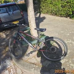 Bicicleta zwart Raaks, segundo informou Gemeente Heemstede usando iLost