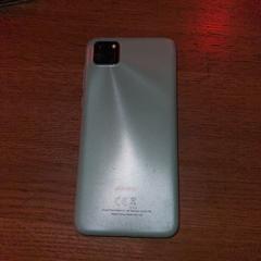 Mobile phone Huawei がiLostで Club Nyx/Exit Café によって報告されました