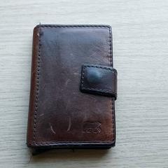 Lommebok Carretero-Rodriguez, som rapportert av Centraal magazijn ved bruk av iLost