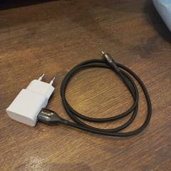 充電器 USB C がiLostで Van der Valk Hotel Gorinchem によって報告されました