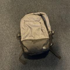 バックパック がiLostで Breng Arnhem によって報告されました