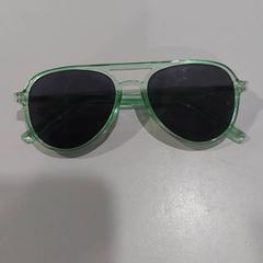 Gafas, ha sido reportado por Regio Oost-Vlaanderen con iLost