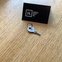 Bizikletaren giltza, gisa salatu by Stad Hasselt iLost erabiliz