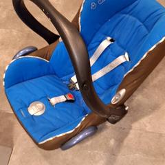 Maxi cosi, segons ha informat Qbuzz DMG mitjançant iLost