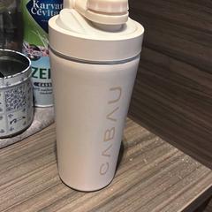 Flasche roze, gemeldet von Van der Valk Hotel Zwolle über iLost