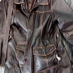 Veste en cuir Bruin, a été signalé par Arriva Vechtdallijnen utilisant iLost